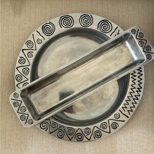Vintage Wilton Armetale Silver and Black Reggae Pattern